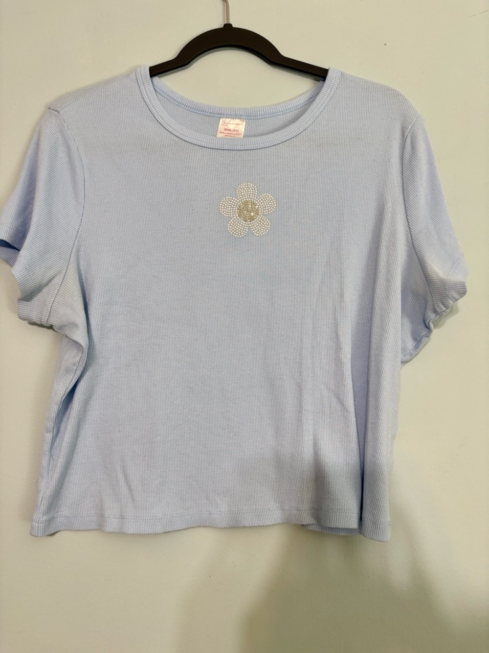 No Boundaries cropped ribbed babydoll Tee Light Blue Rhinestone Daisy